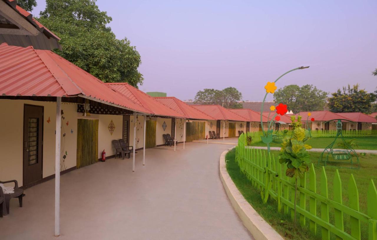 Praveg Tent City Narmada, Statue Of Unity Kevadia Exterior foto